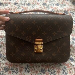 Louis Vuitton pochette Métis